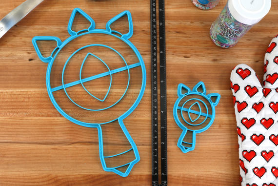 XL 12 Inch Lens of Truth Cookie Cutter -  Zelda Breathe of the Wild Large Cookies