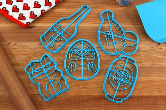 Izakaya Items Cookie Cutters - Daruma, Izakaya Lucky Cat, Sake Set, Sakura Lantern, Sakura Sake - Isekai Izakaya