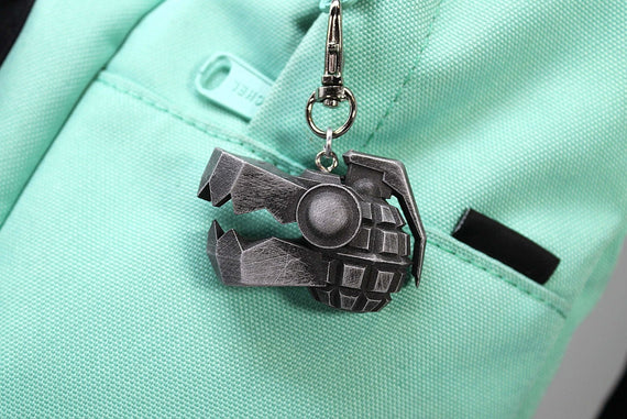 Jinx Flame Chomper Keychain / Necklace, League of Legends Cosplay or Gift - LootCaveCo